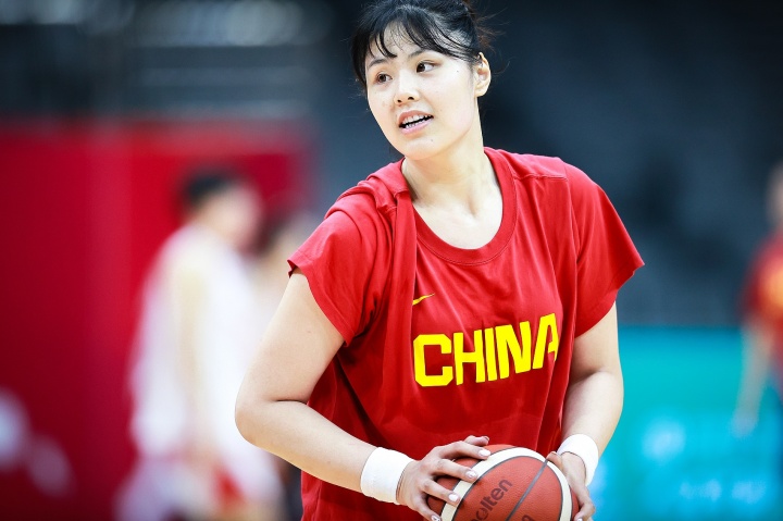 新京报：李月汝缺席世界杯 中国女篮战术层面要做哪些应对？