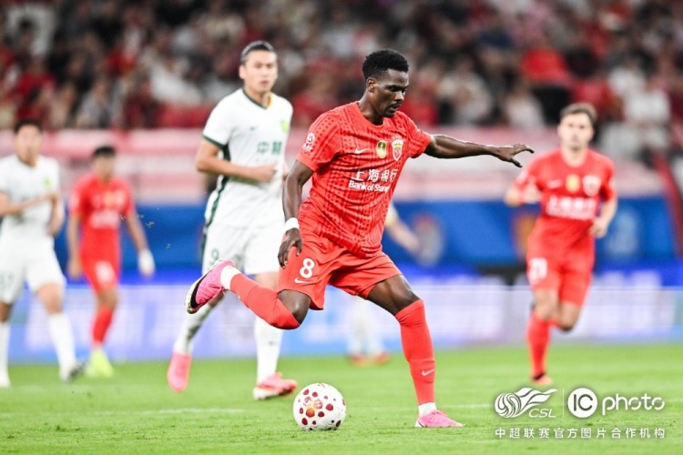 上海海港队0-0战平北京国安队 上海海港队0-0战平北京国安队